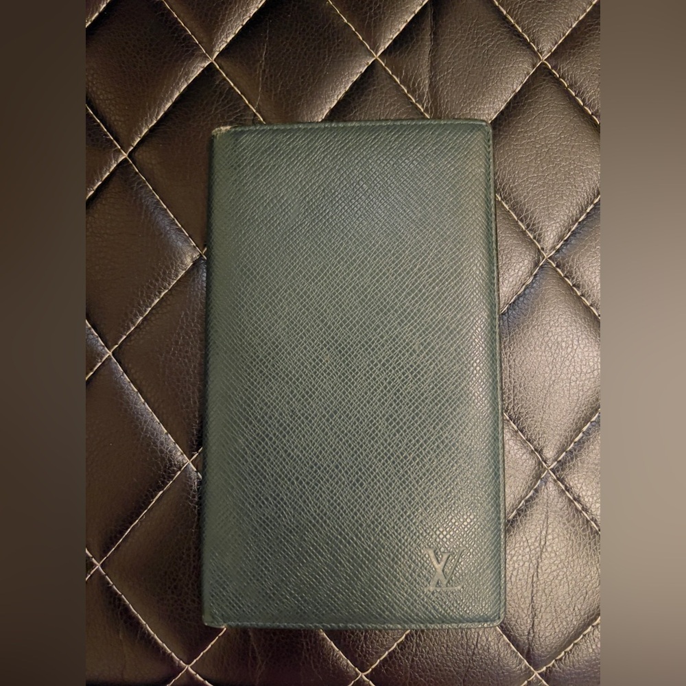 Louis Vuitton Green Taiga Wallet